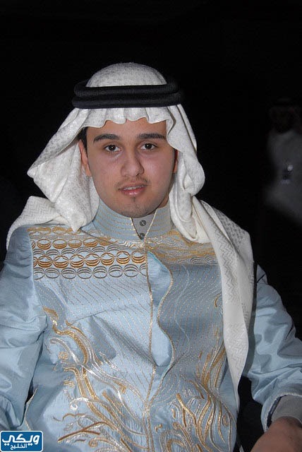من هو عباس ابراهيم المغني السعودي