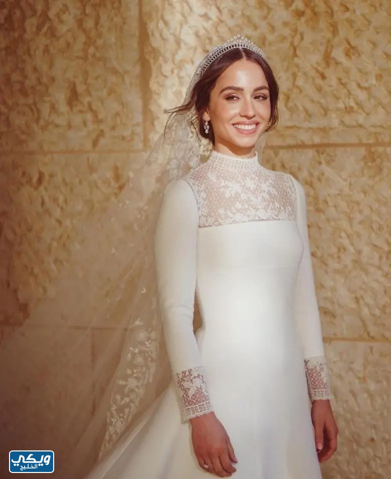 صور فستان زفاف الاميرة ايمان